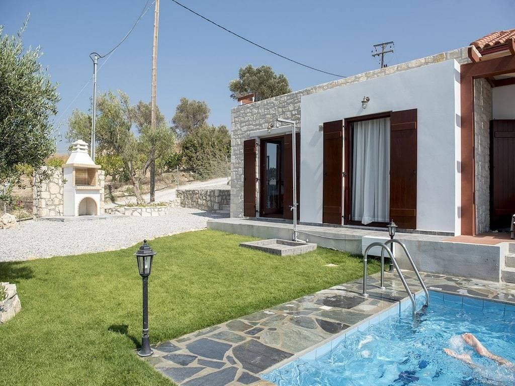 Foto 6 von 43: Villa in Kyrianna mit Schwimmbecken