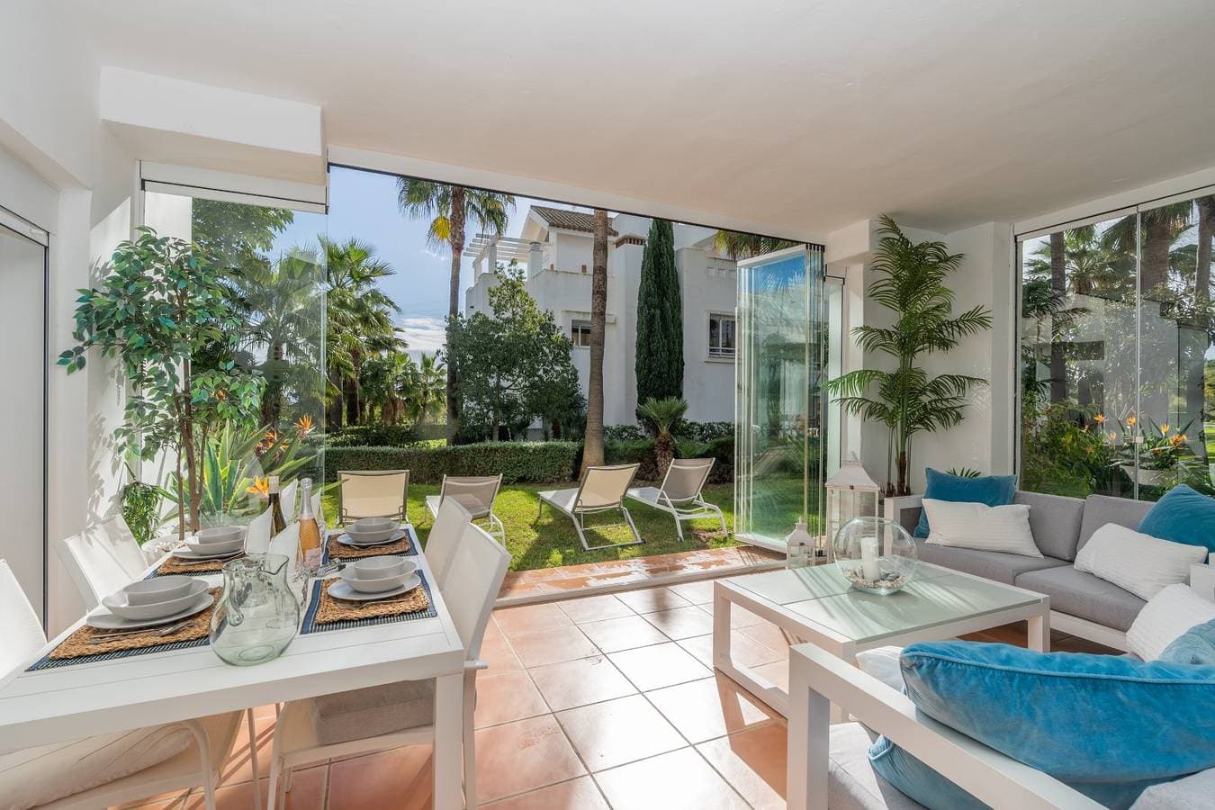 Foto 10 von 49: Charming 2-Bed Retreat Alcazaba Lagoon