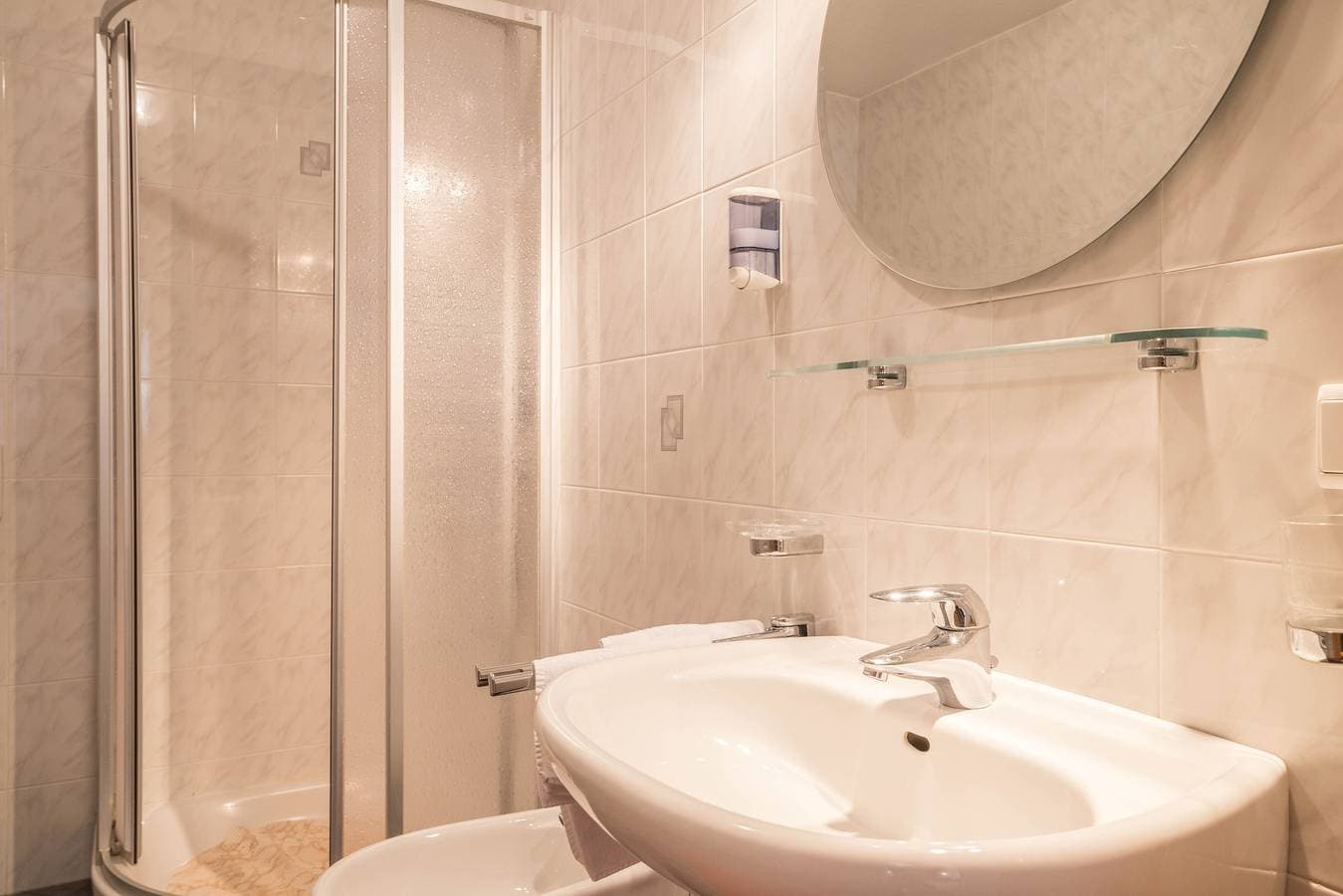 Foto 8 von 23: Gemütliche 'Ferienwohnung Enzian' mit Bergblick, WLAN, Garten & Terrasse
