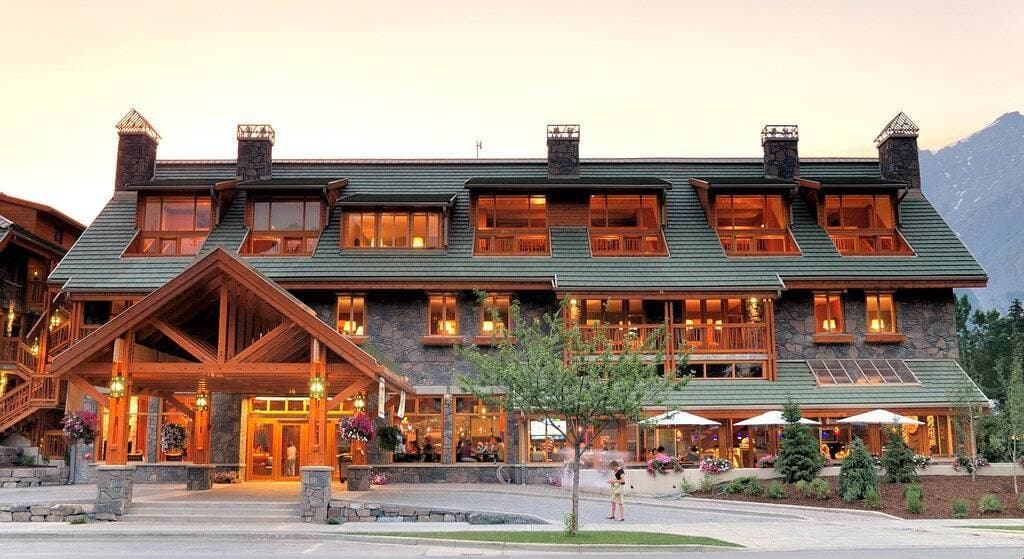 Foto 11 von 36: Rustic & Cozy Getaway |Amazing Cave-inspired +Pool