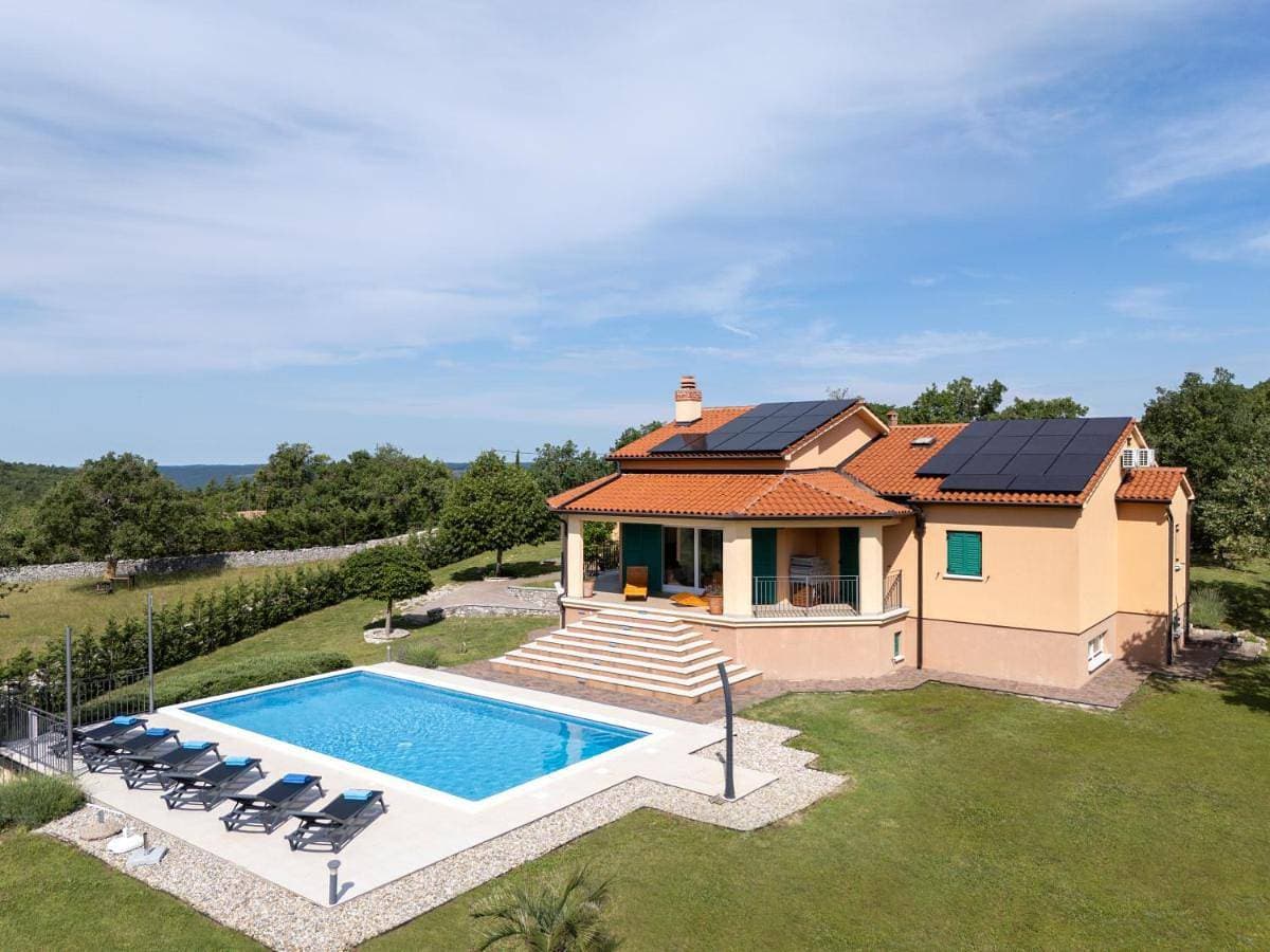 Foto 5 von 73: Villa