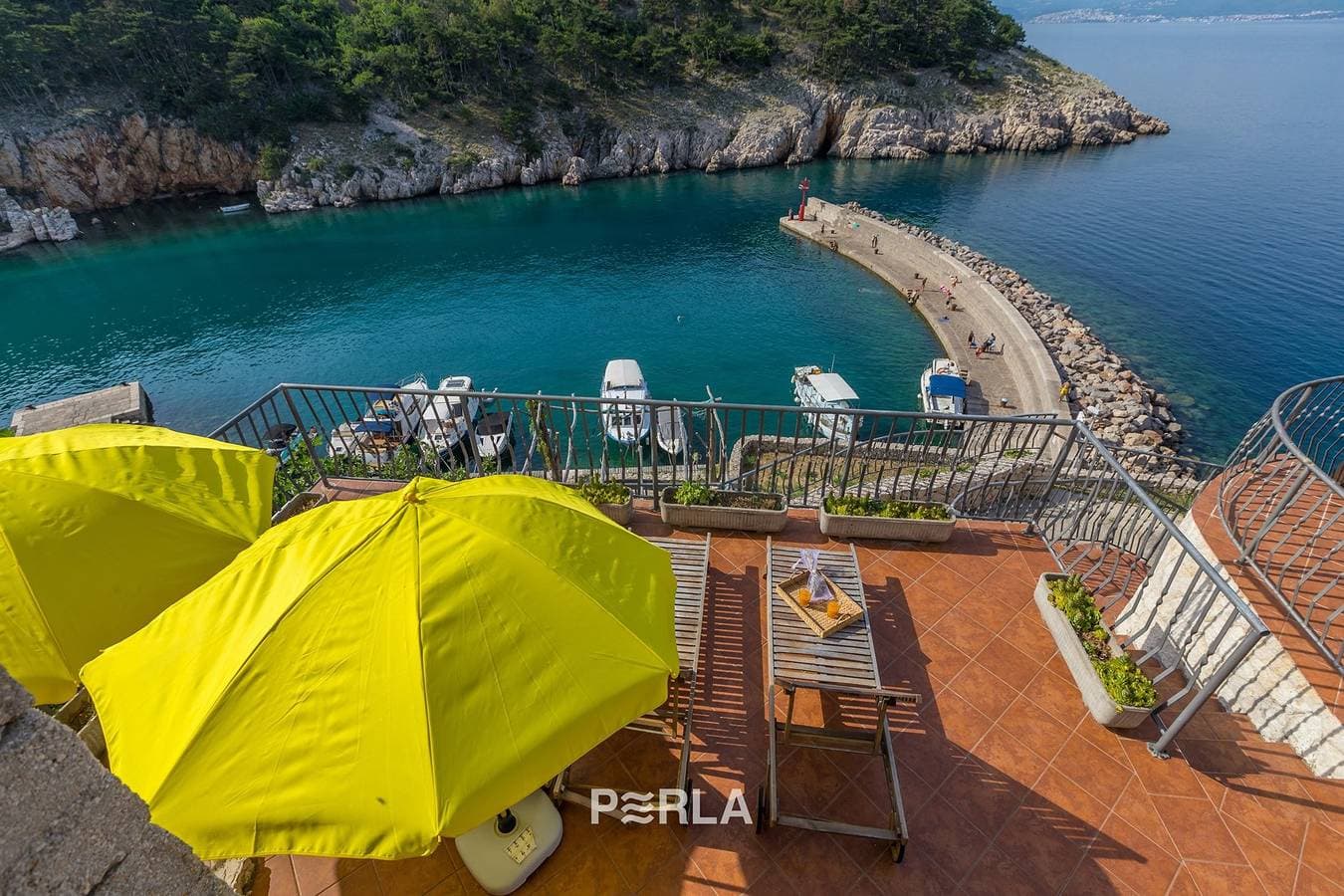 Foto 4 von 61: Ferienhaus Bella Mare mit herrlichem Meerblick 50m vom Strand in Vrbnik auf der Insel Krk