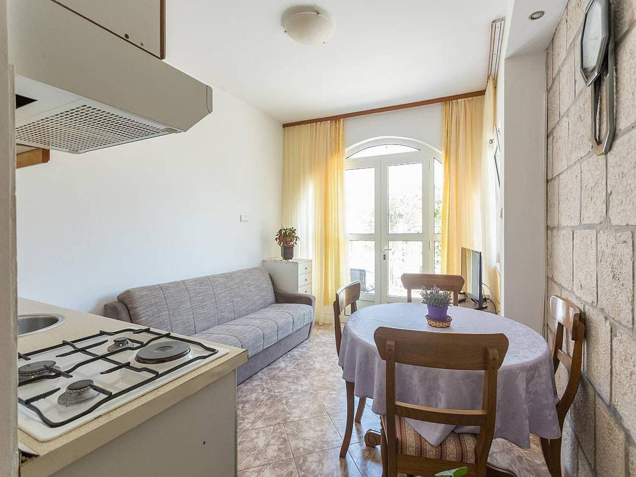 Foto 5 von 10: Romantic apartment Marko for 2 with pool and grill