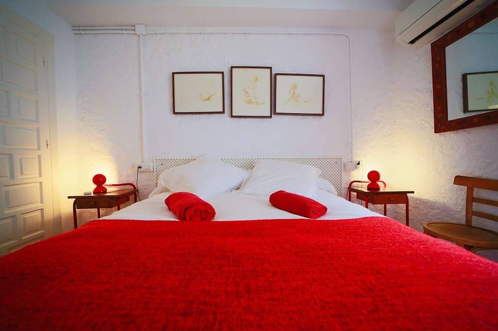Foto 2 von 30: Salobreña Old Town Duplex: Stylish, Comfortable & Bright.