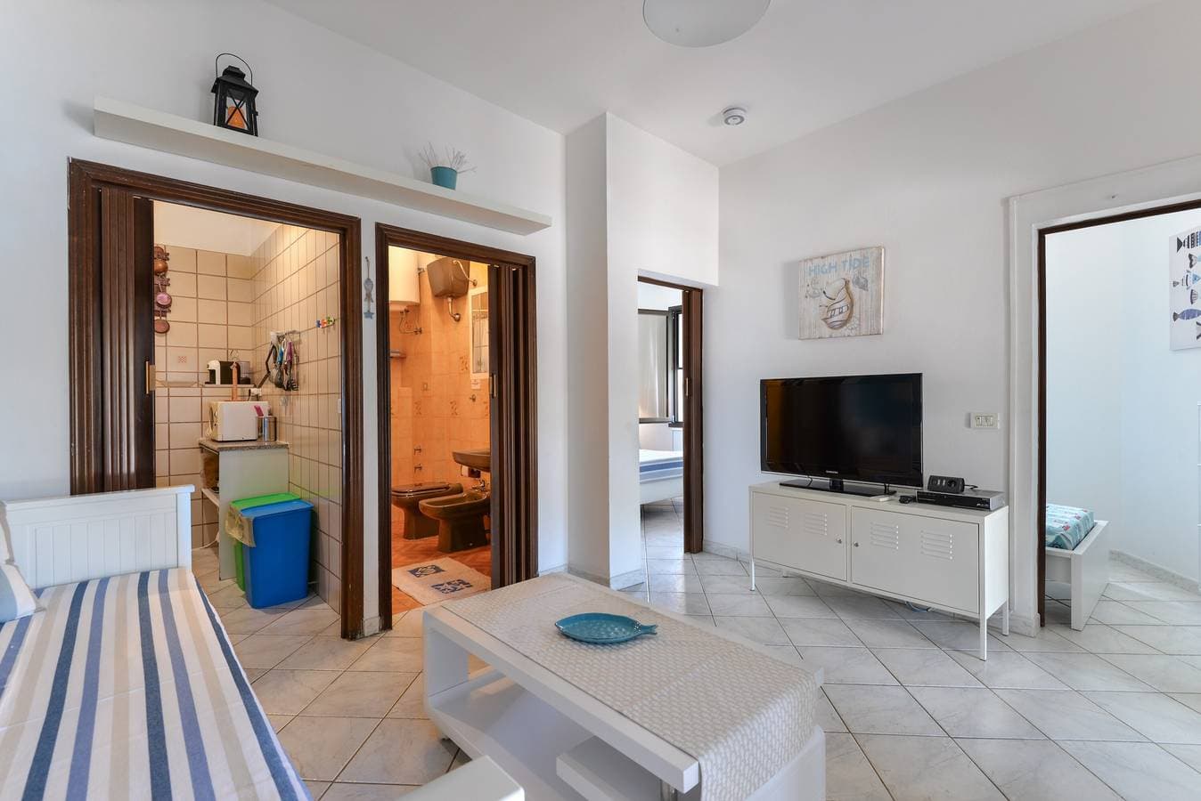 Foto 7 von 26: Ferienwohnung 'Villa Oda - Trilocale Sul Mare' mit Meerblick, WLAN und Klimaanlage
