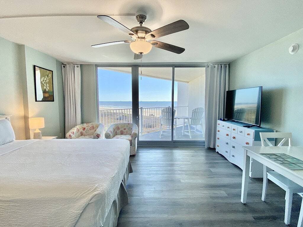 Foto 10 von 11: Sandcastle Condominiums Unit 502