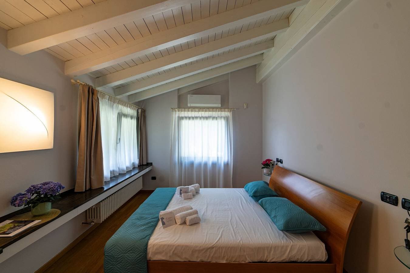 Foto 12 von 54: Villa für 8 Personen mit Garten