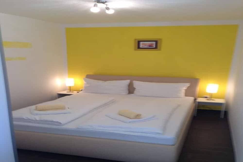 Foto 5 von 30: Residenz Beni 5 mit großem beheizten Pool