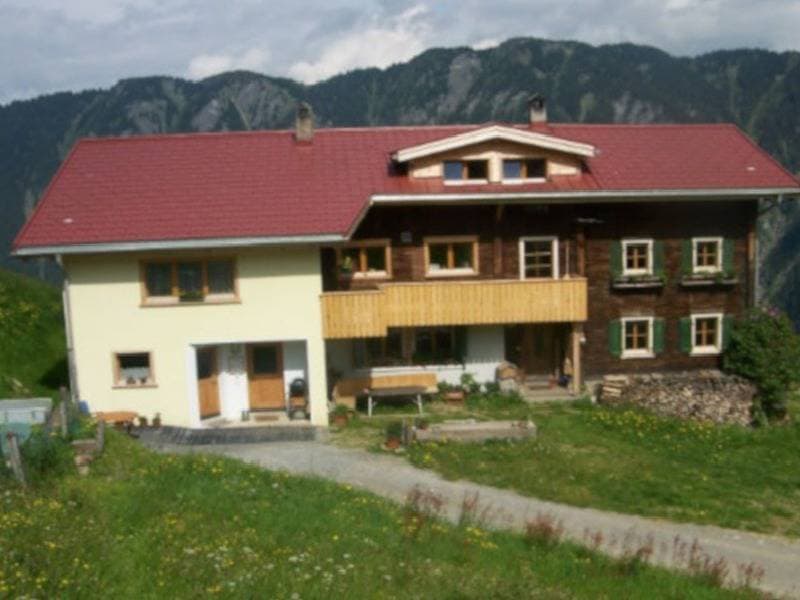 Foto 4 von 13: Ferienwohnung BioHof Casutt, Tenna - 1 Zimmer Ferienwohnung für max. 2 Pers.
