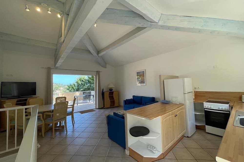 Apartment n°4 near the beach - hillside view + terrace 1