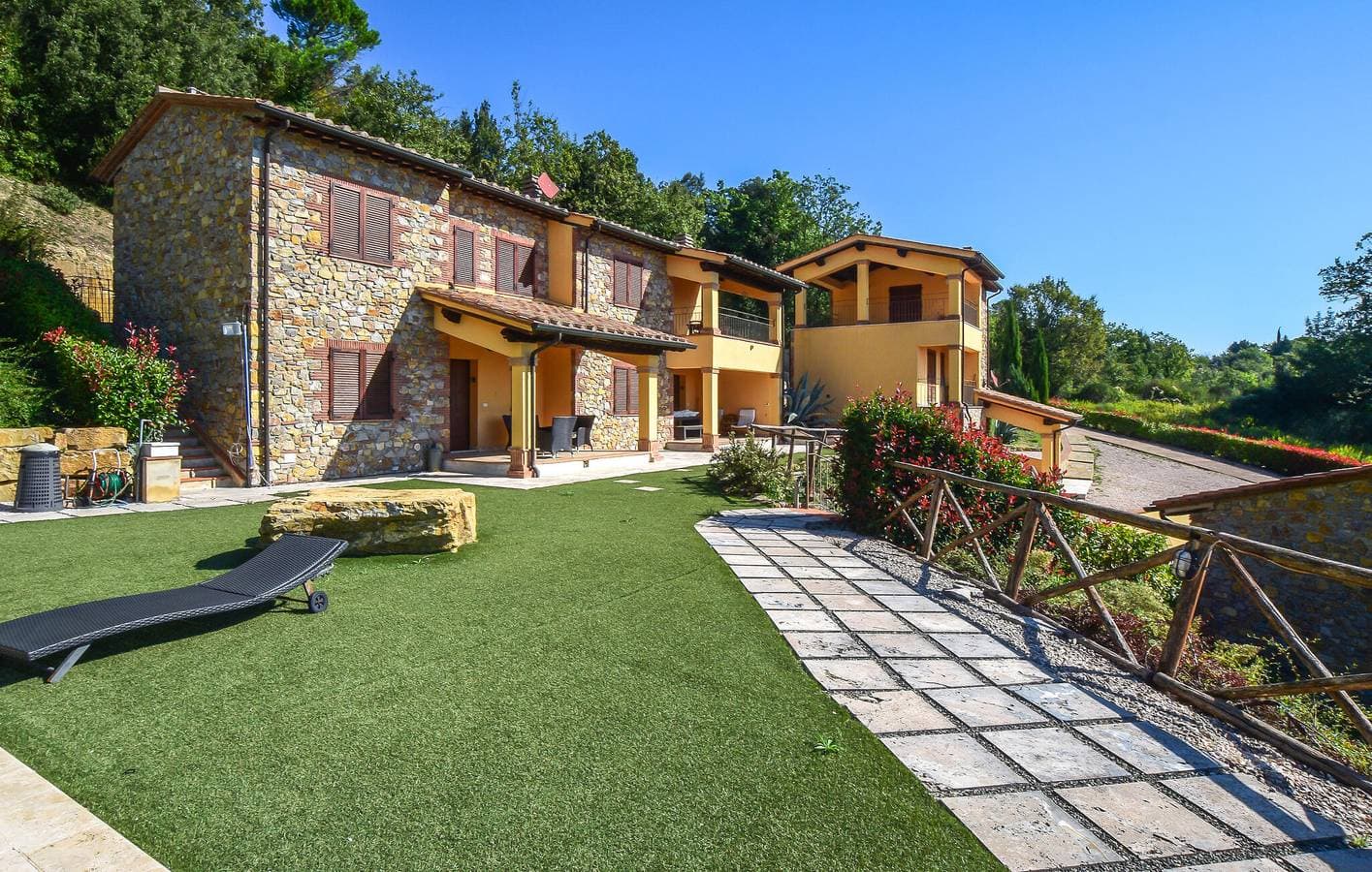 Monteverdi Marittimo Wohnung mit Pool und Küche 1