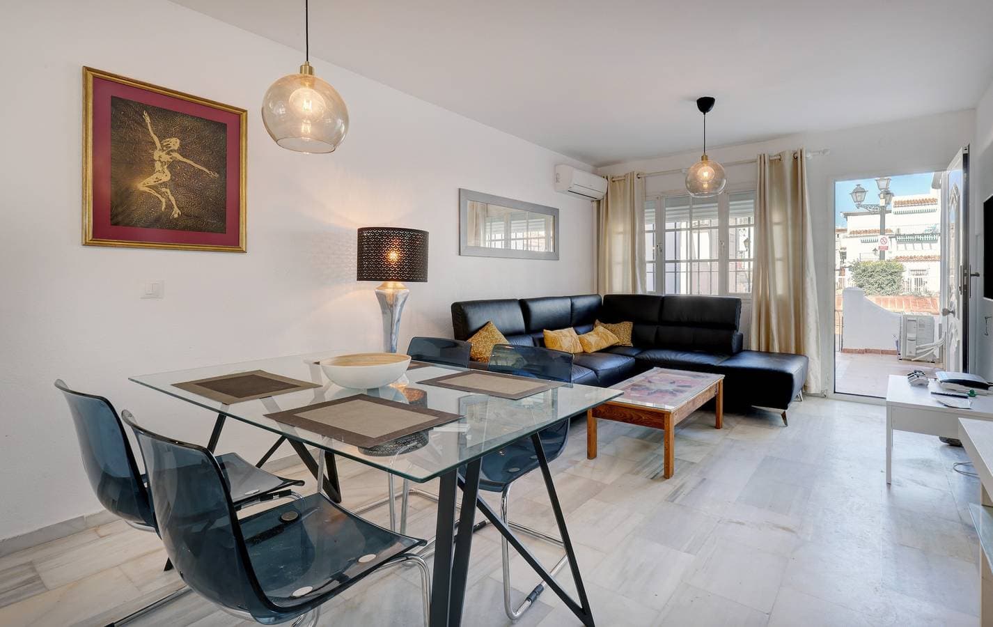 Foto 3 von 23: Apartment 'Los Flamencos Manilva' mit Meerblick, WLAN und Klimaanlage