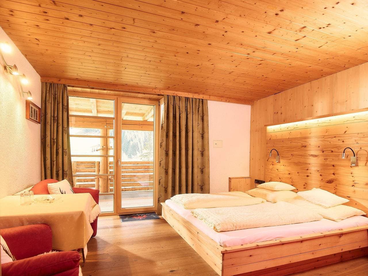 Foto 6 von 49: Doppelzimmer Adlerhorst