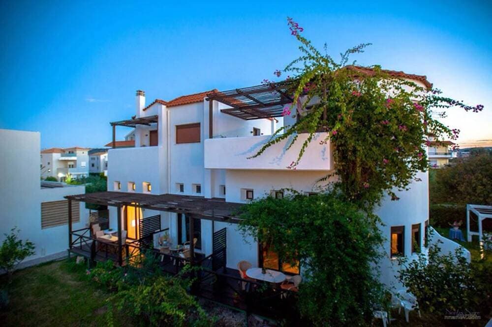 Foto 9 von 25: Villa Mylos Studios, Armonia - mit herrlichem Meerblick in Ialysos