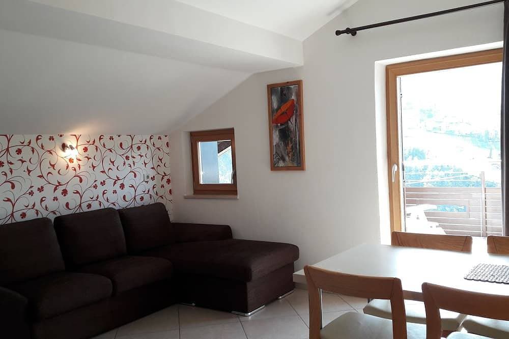Foto 7 von 27: Ferienwohnung mit großem Panoramabalkon und biologischem Naturbadeteich