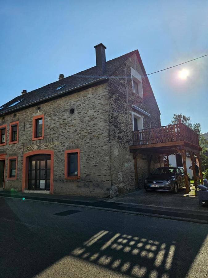 Casa Rares 1