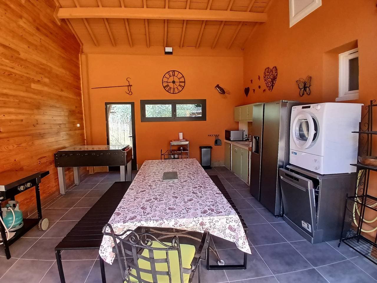 Foto 6 von 34: Ferienhaus 'Domaine Du Courroussouve' mit Bergblick, WLAN und Klimaanlage