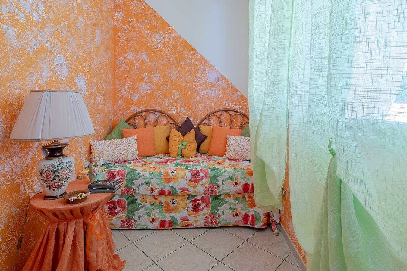 Foto 13 von 26: Ferienwohnung "La Casa Arancione" mit privater Terrasse und Gemeinschaftsgarten