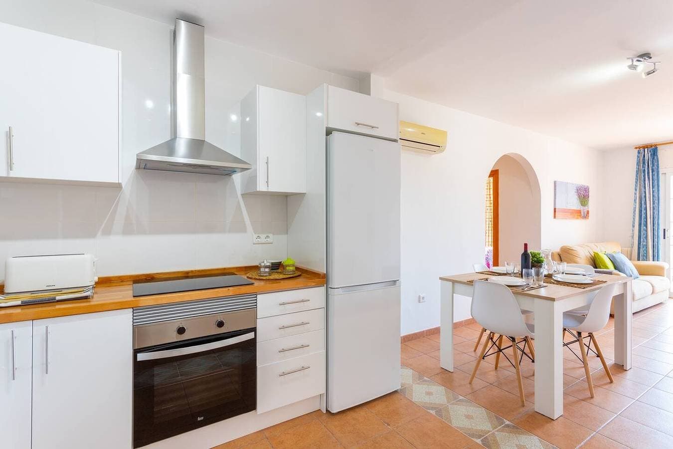 Foto 8 von 41: Ferienwohnung für 4 Personen mit Terrasse