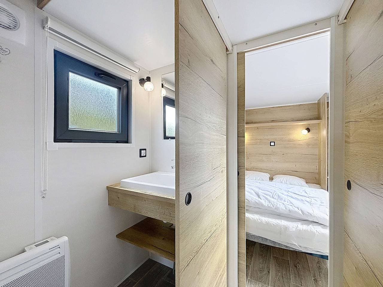 Foto 6 von 16: Aufenthalt in Tiny House in Jullouville, mit Pool und Parkplatz
