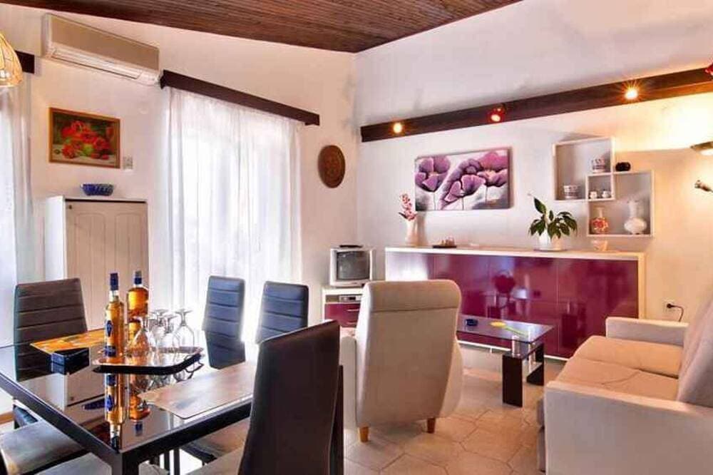 Ferienwohnung mit Klimaanlage in ruhiger Lage 1