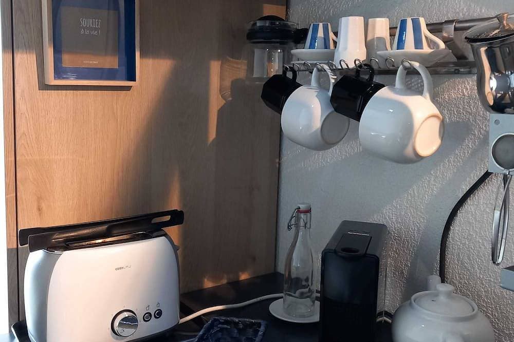 Foto 11 von 18: Idyllischer Aufenthalt Studio mit Blick auf den Hafen, Panoramablick aufs Meer