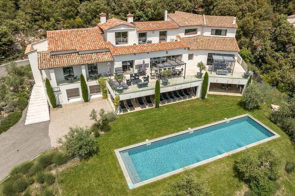 Mediterrane Villa mit Blick auf die Côte d'Azur 1