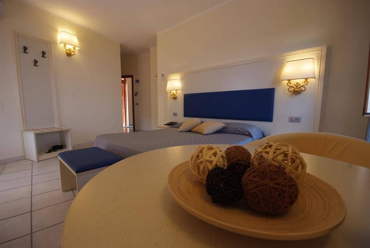 Foto 6 von 7: Double Room with Balcony and Sea View