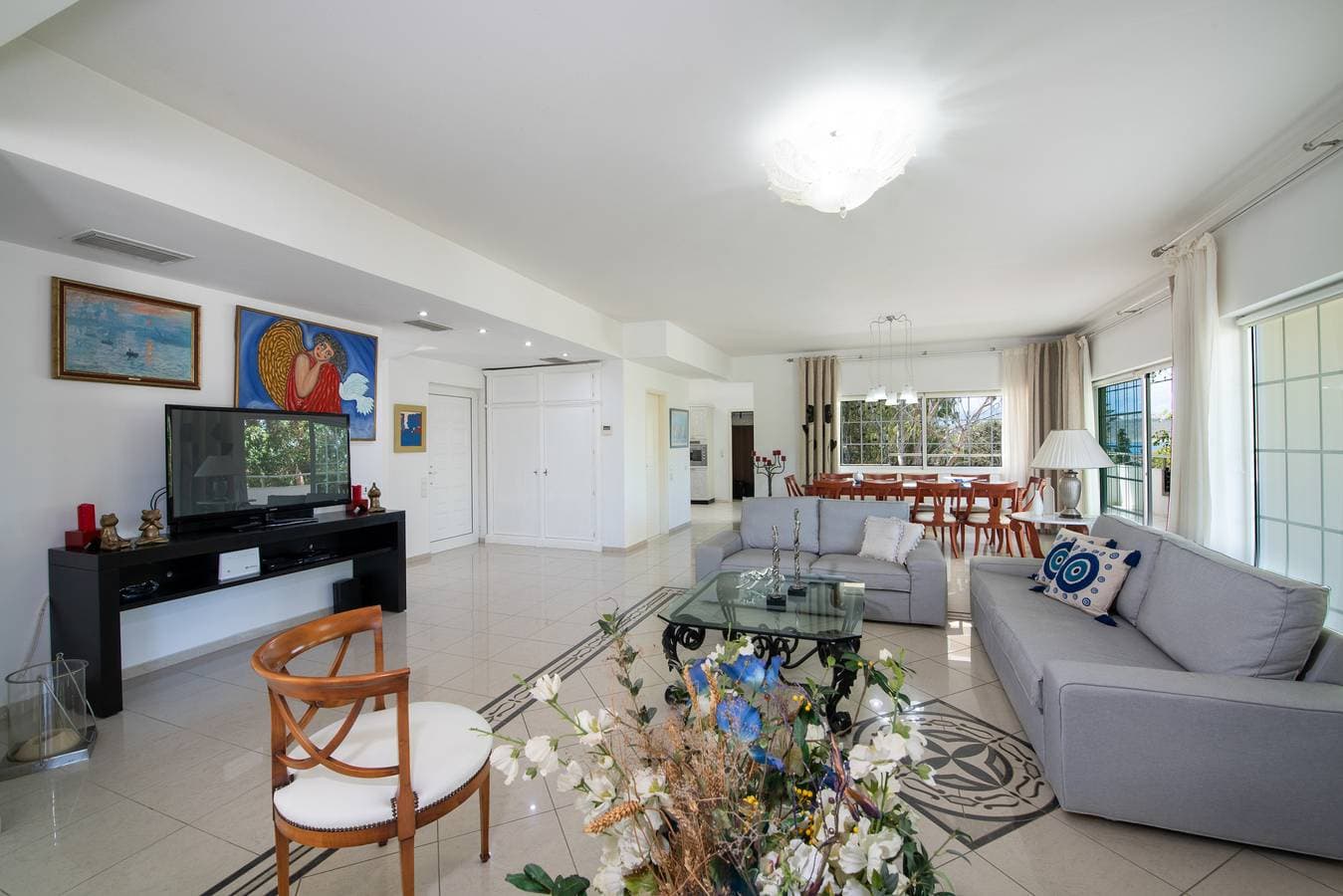 Foto 10 von 70: Luxury Seaside Villa Plumeria – 50m to Sandy Beach