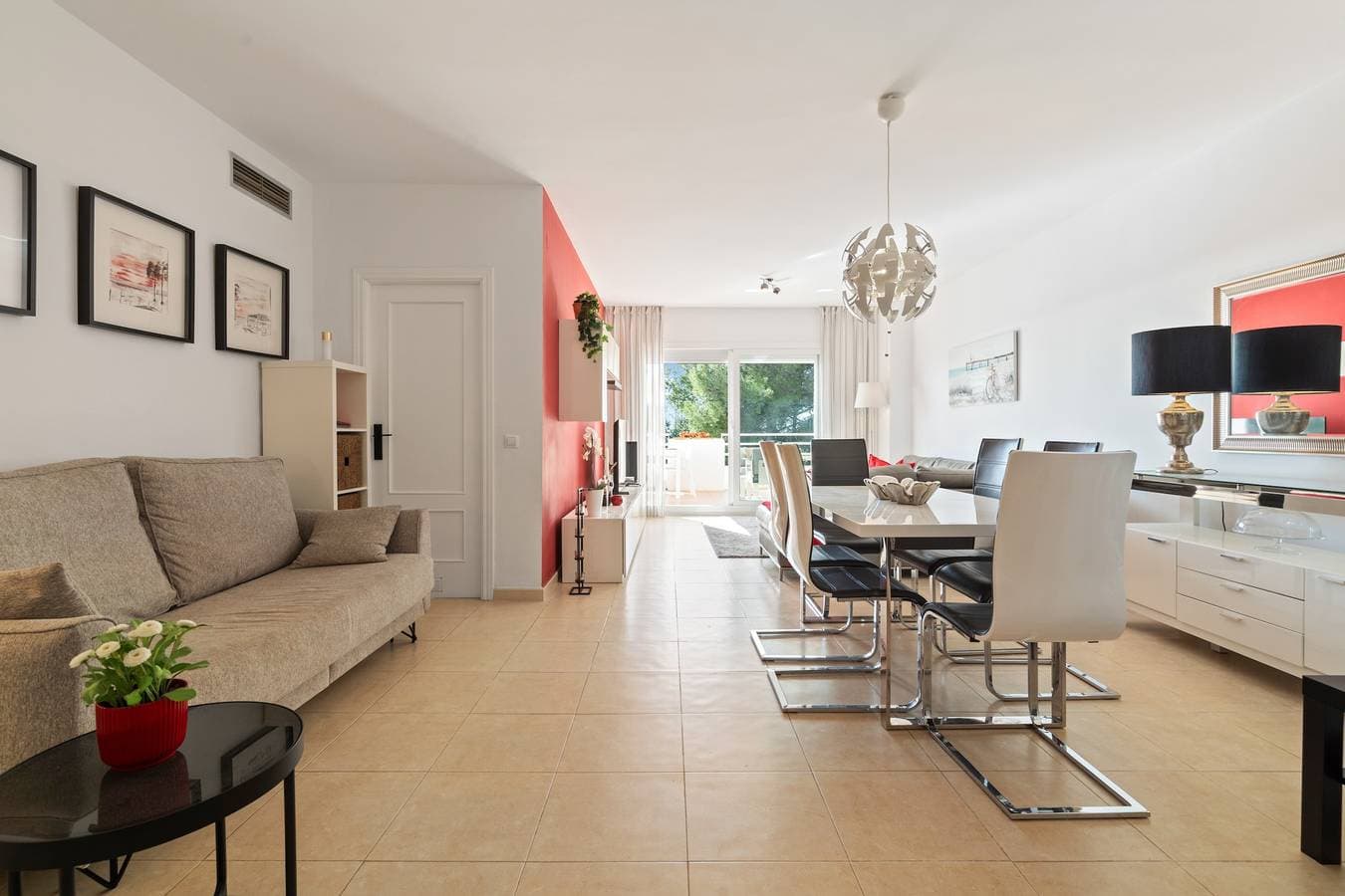 Foto 6 von 15: Ferienwohnung 'Meerblick nahe dem Strand' mit privatem Pool, Wi-Fi und Klimaanlage