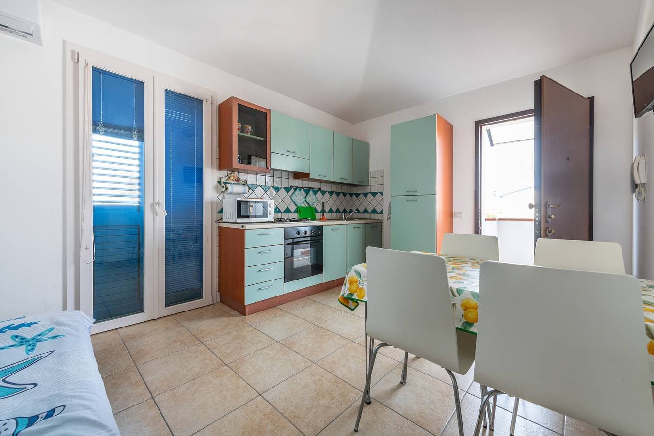 Foto 4 von 27: Ferienhaus "Sottotorre 3" in Meeresnähe mit privatem Garten und Klimaanlage