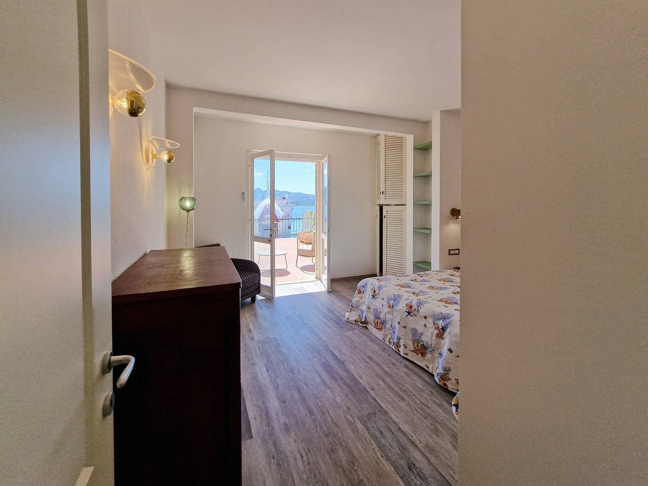 Foto 12 von 22: Ferienwohnung 'Terrazza Sul Mare' mit Meerblick, Wi-Fi und Klimaanlage