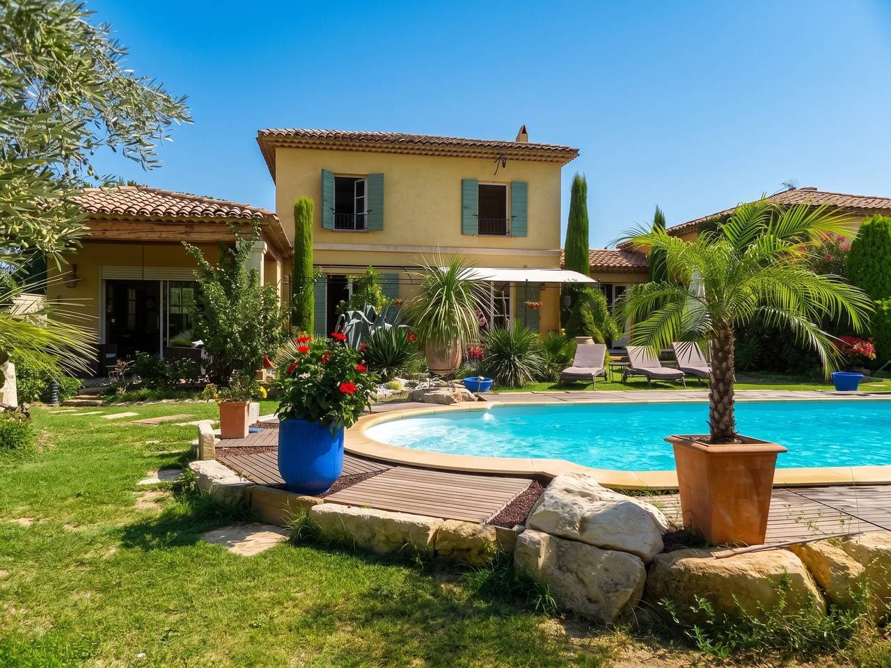 Foto 1 von 15: Frei stehendes Haus mit privatem Pool in Beauvoisin