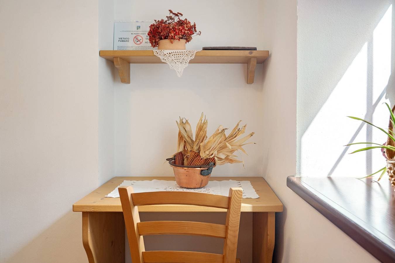 Foto 9 von 30: Zimmer 'La Gemma-stanza Dell'acqua' mit Bergblick, Gemeinschaftsgarten und Wi-Fi