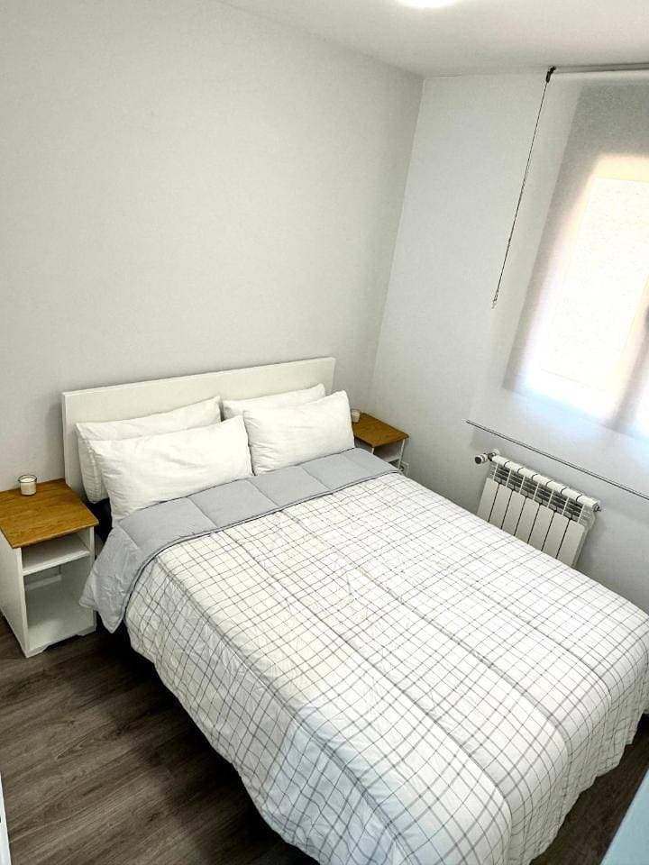 Foto 13 von 30: Three-Bedroom Apartment