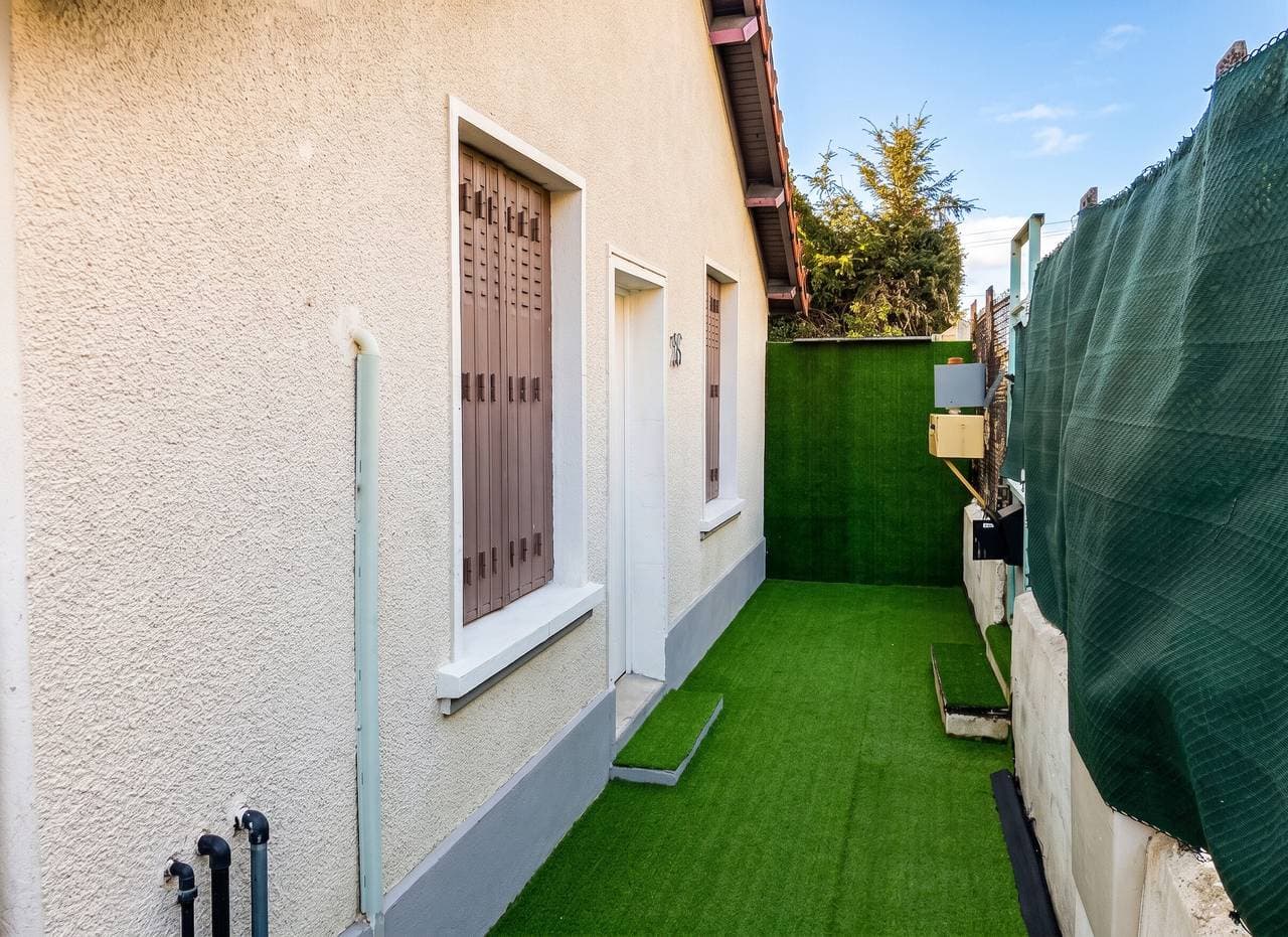 Foto 7 von 12: Charmantes kleines Refugium in Bobigny mit Garten