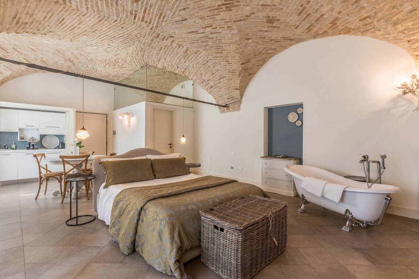 Foto 2 von 23: Ferienwohnung "Origano" mit Wellnessbereich, Privatem Garten, WLAN und Pool zur gemeinsamen Nutzung