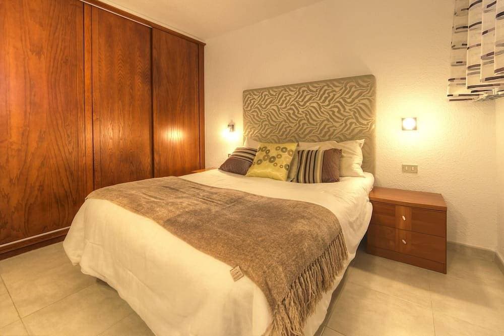 Foto 5 von 30: Luxury Apartment, High-Speed Wi-Fi, Sunny Terrace, Heated Pool, Marazul