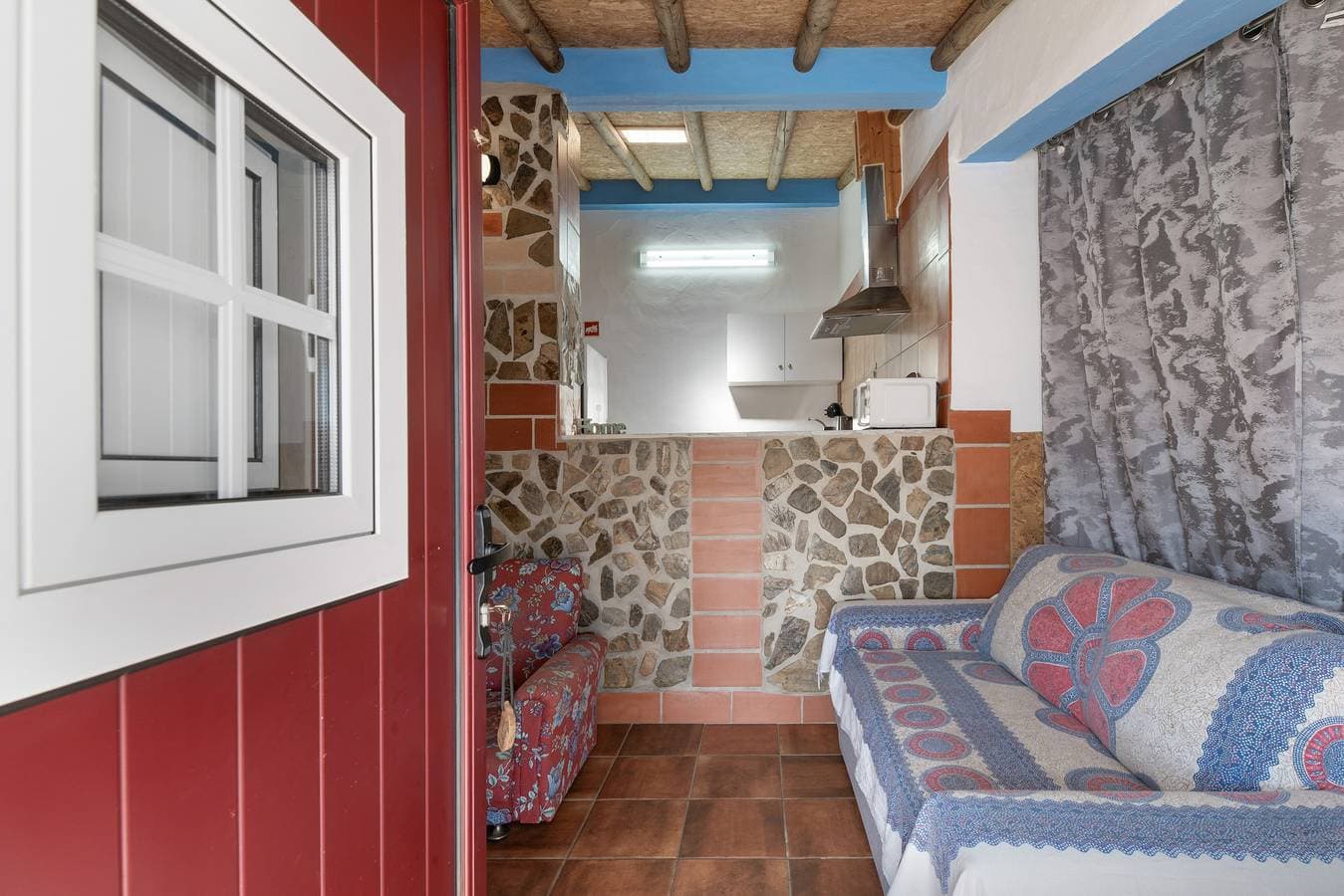 Foto 4 von 29: Apartment 'Casa Da Adega' mit Bergblick, Gemeinschaftspool und WLAN