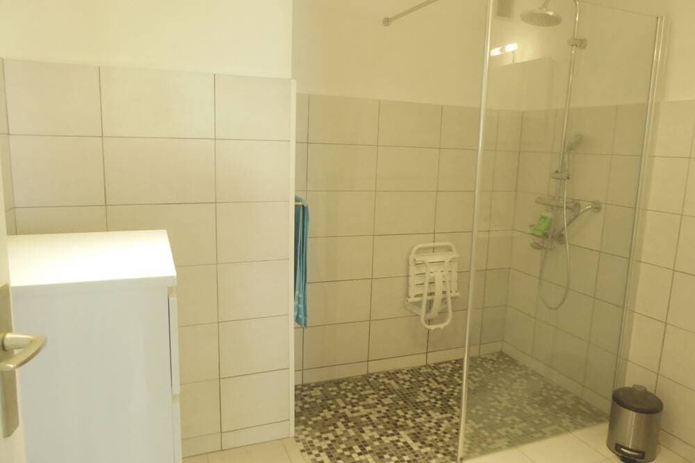 Foto 3 von 10: Very Nice 2 Zimmer von 55 m ° Hafenviertel in der Nähe von Hippodrome d'Azur