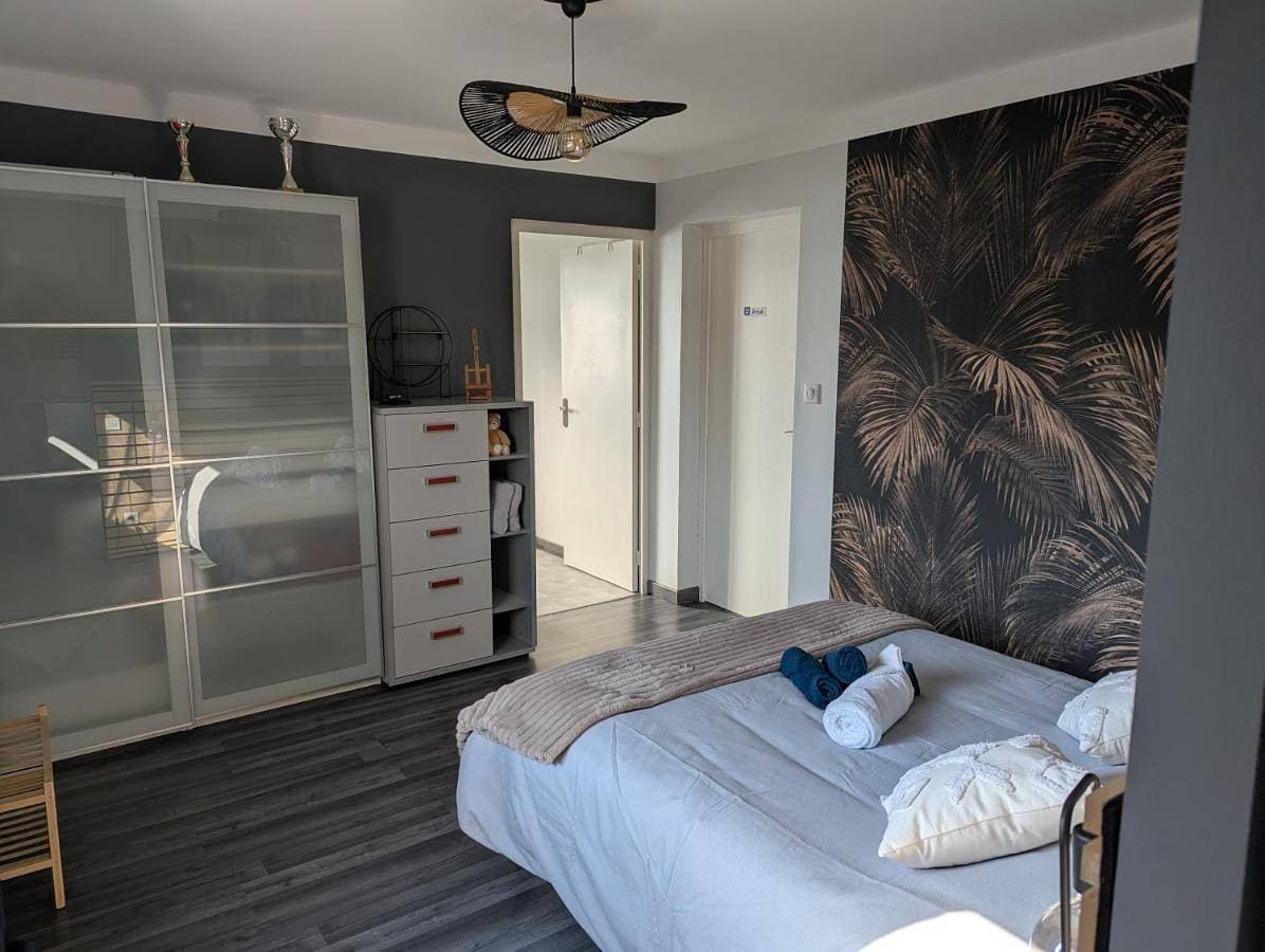 Foto 4 von 11: Double Room with Private Bathroom