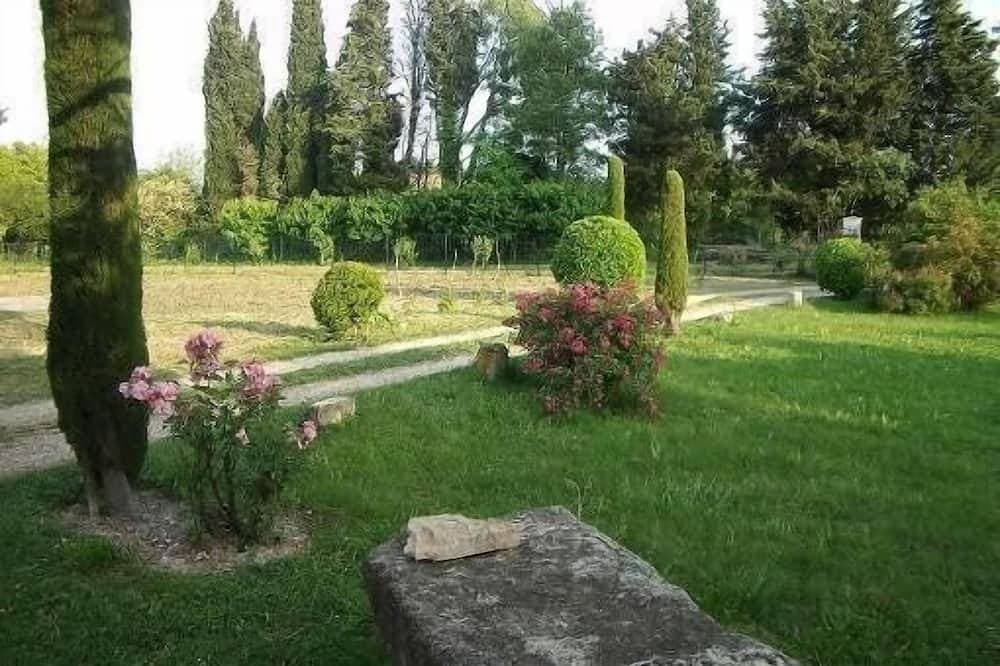 Foto 5 von 16: Charmantes Ferienhaus mit Pool am Fuße der Alpen in Eygalières