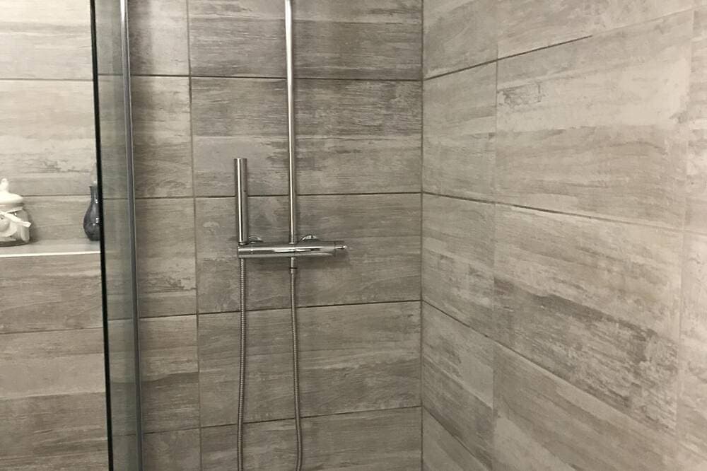 Foto 9 von 25: Unabhängiges, modernes Apartment mit 2 Doppelzimmern und Pool