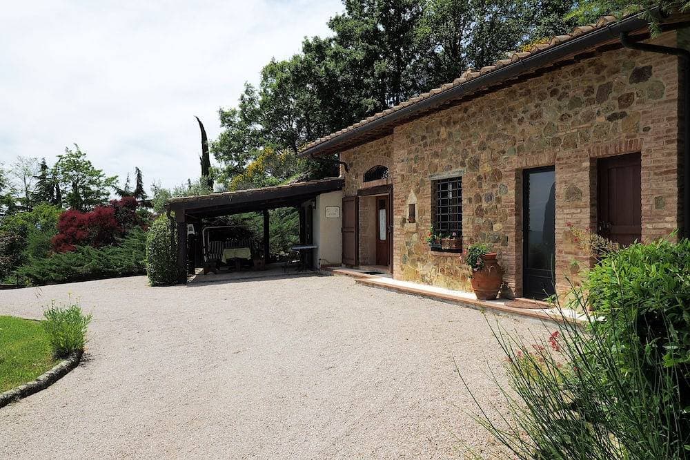 Foto 12 von 19: Glicine, romantisches Ferienhaus mit Außenterrasse, in den Hügeln von San Gimignano