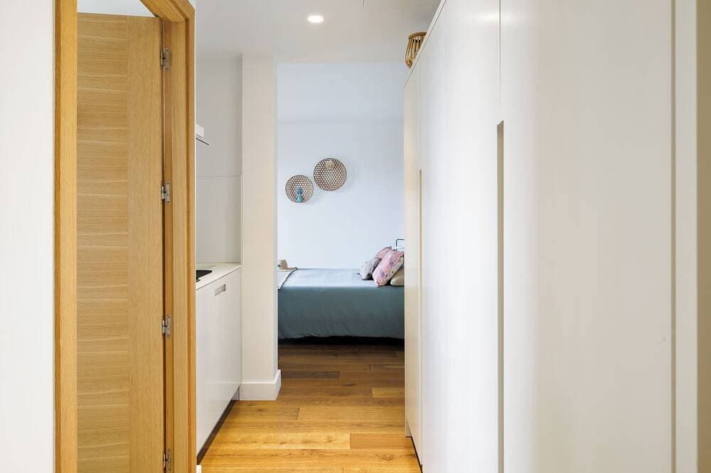 Foto 4 von 12: Spacious Ursuya studio with mountain views, spa & pool access
