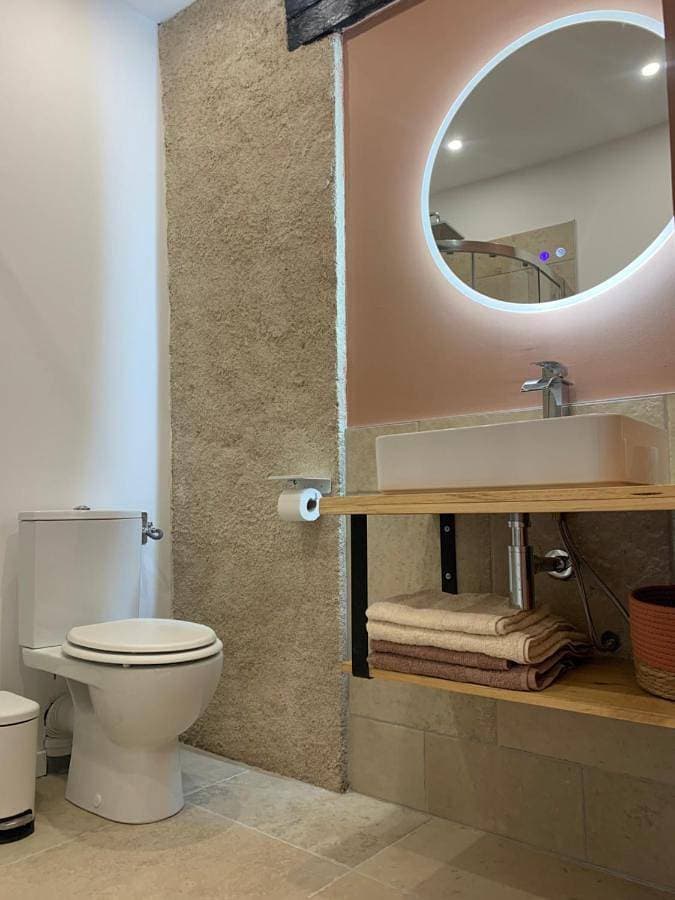 Foto 4 von 5: Double Room with Private Bathroom