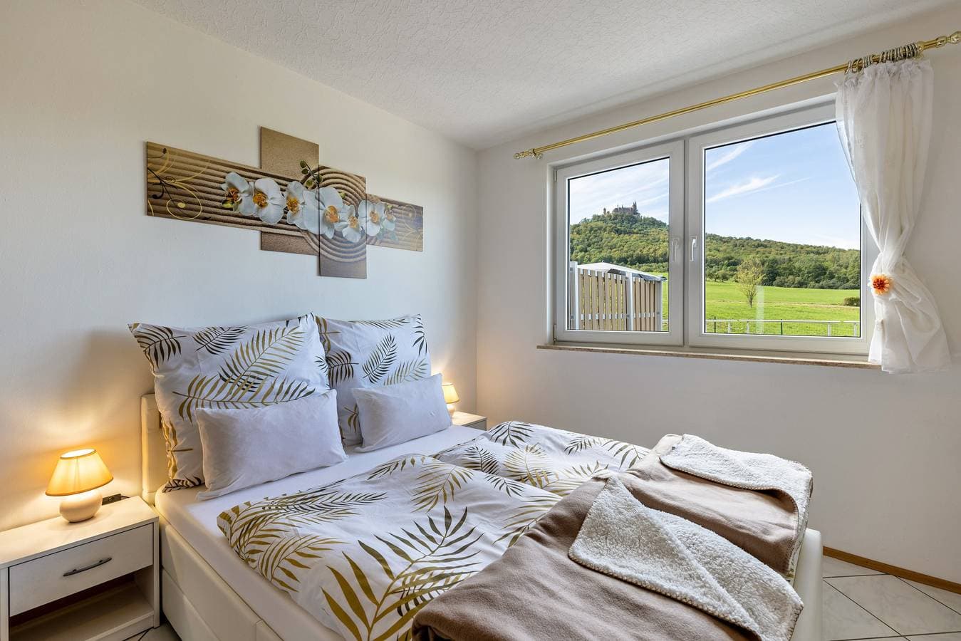 Foto 12 von 23: Ferienwohnung 'Ayleen' mit Bergblick, privater Terrasse und WLAN