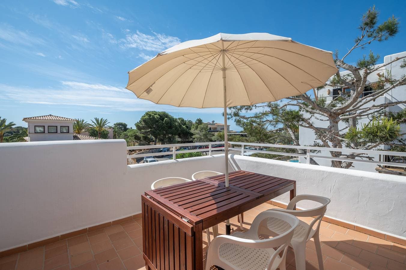 Foto 4 von 28: Apartment mit Klimaanlage, Pool, WLAN, Balkon und strandnaher Lage