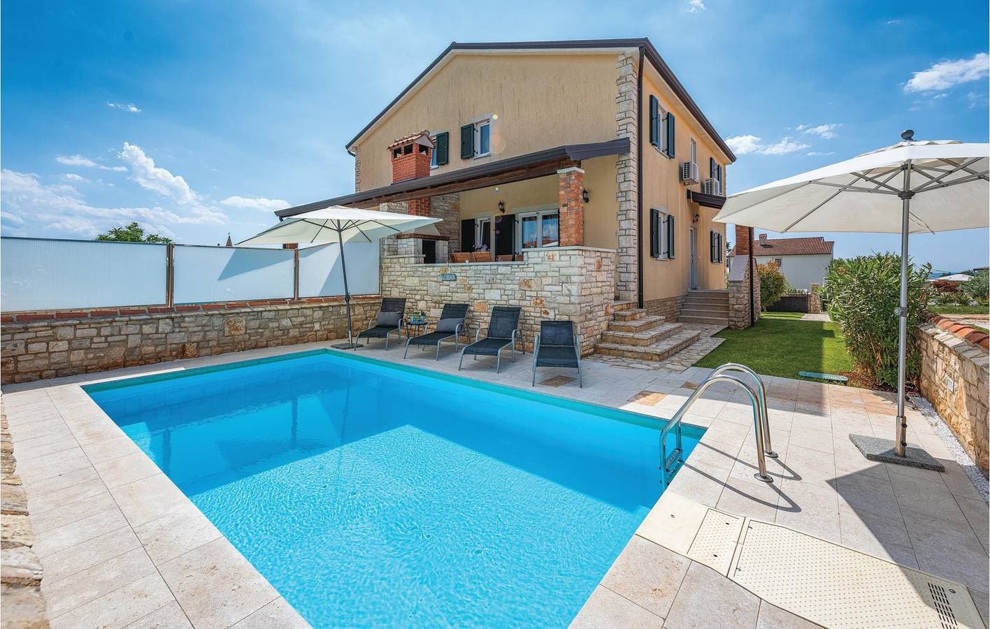 Foto 5 von 33: Geräumige Ferienwohnung mit Terrasse, WLAN und Parkplatz – 300 m bis zur Küste