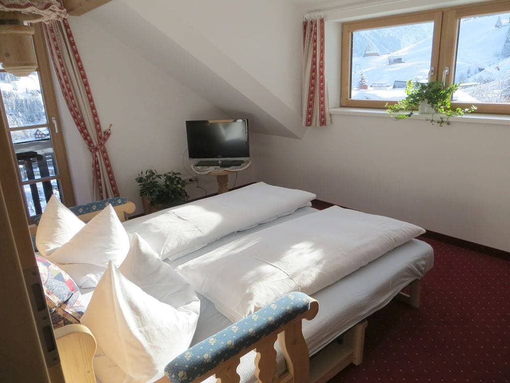 Foto 8 von 19: "Talblick" im Gästehaus am Berg